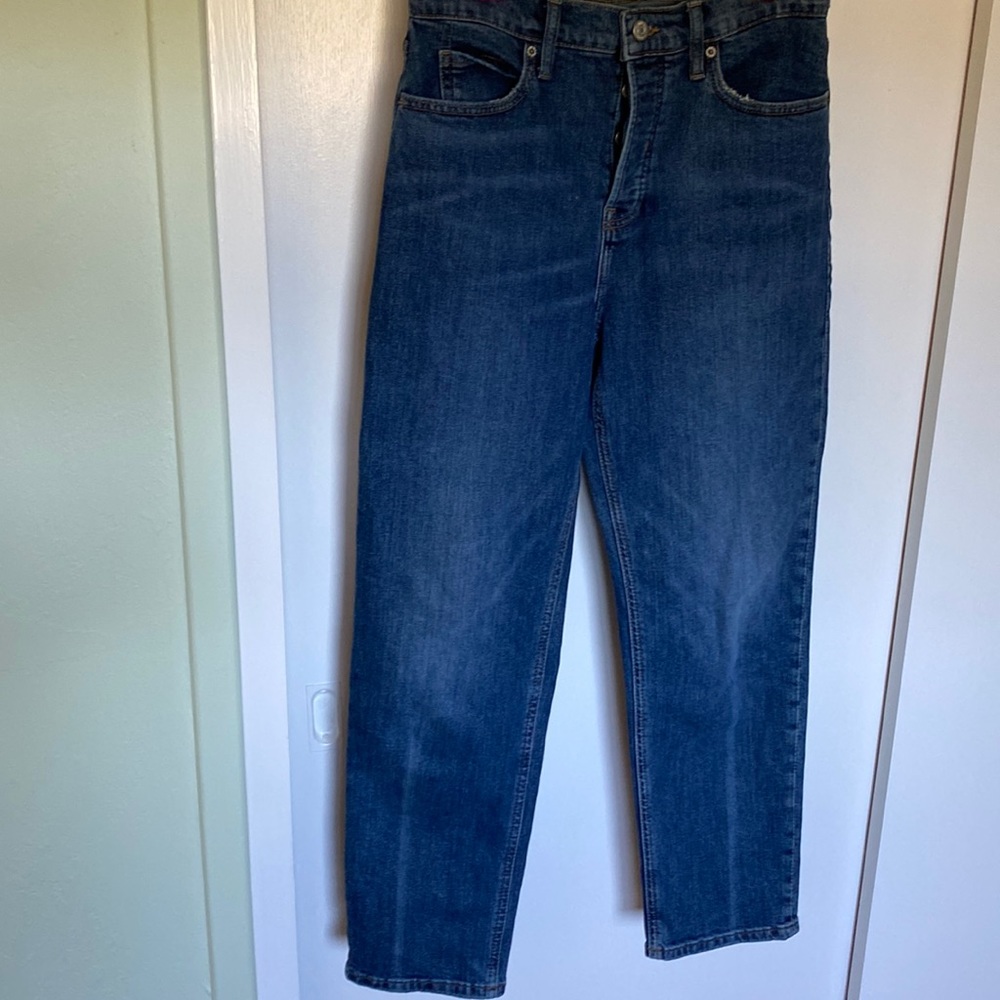 Old Navy extra high rise sky-hi straight jeans